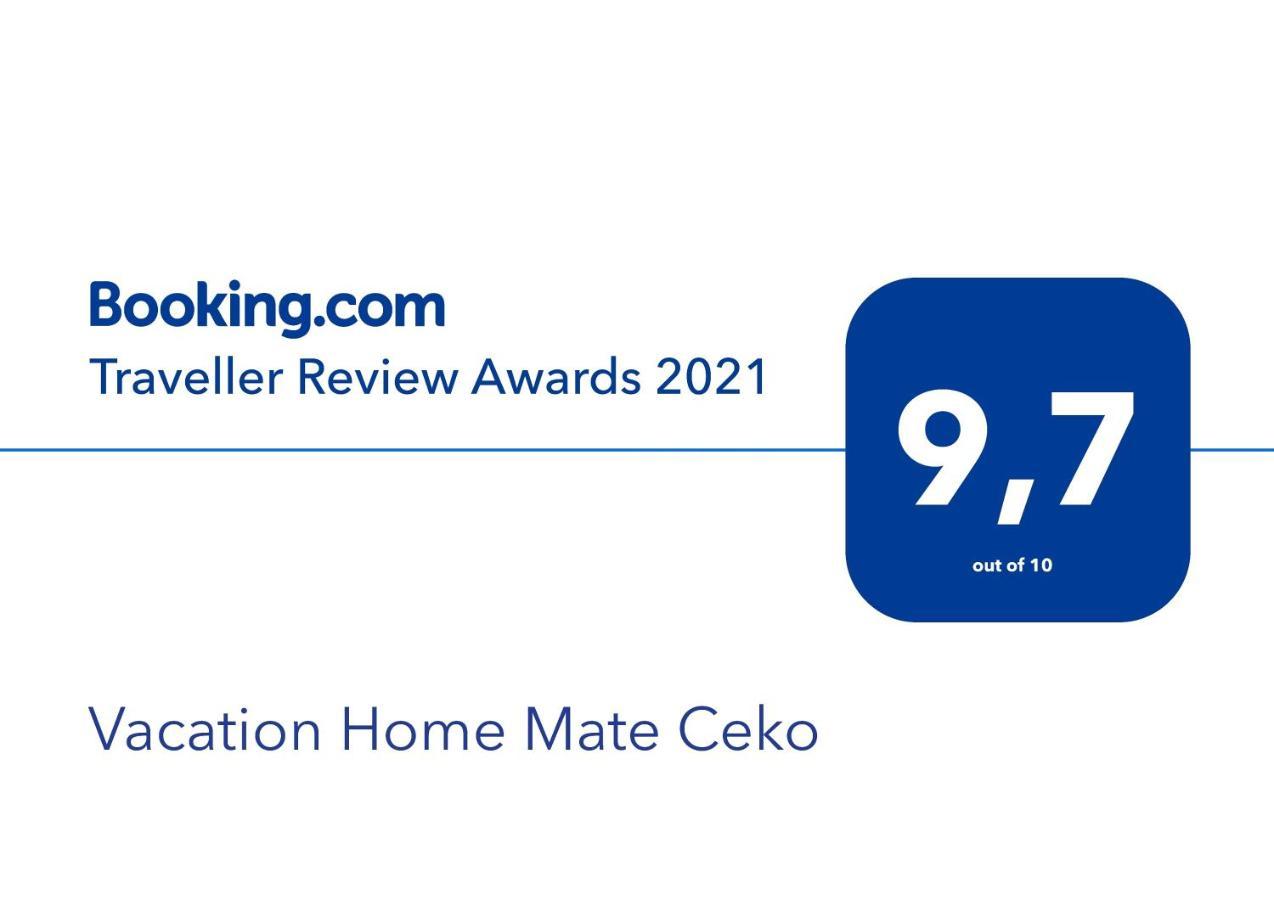Vacation Home Mate Ceko Sukošan Eksteriør bilde